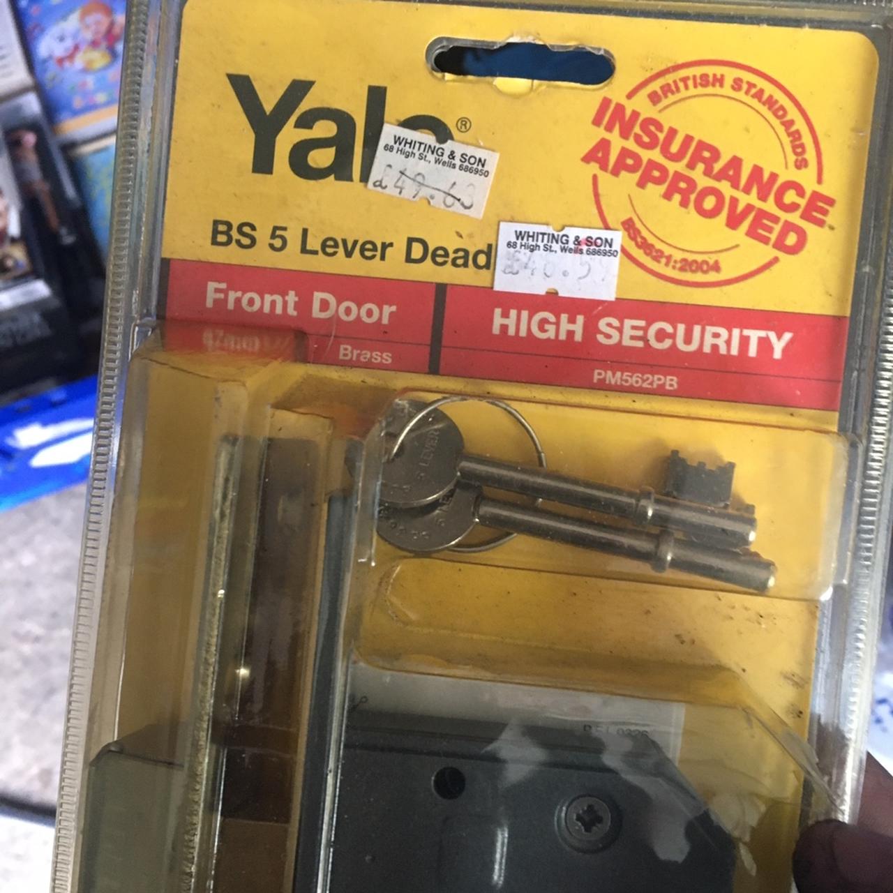 Yale door lock best ones bought years go for £45... Depop