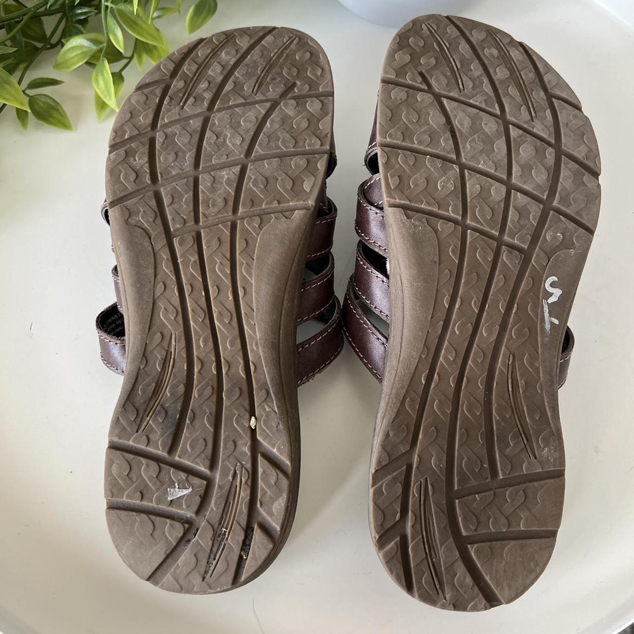 Product Image 3 - Brown slip on sandals 


Super