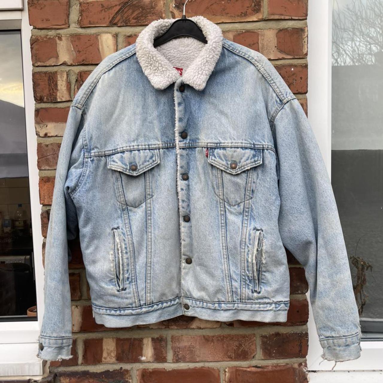 Vintage Levi’s denim jacket with fur lining. Size... - Depop