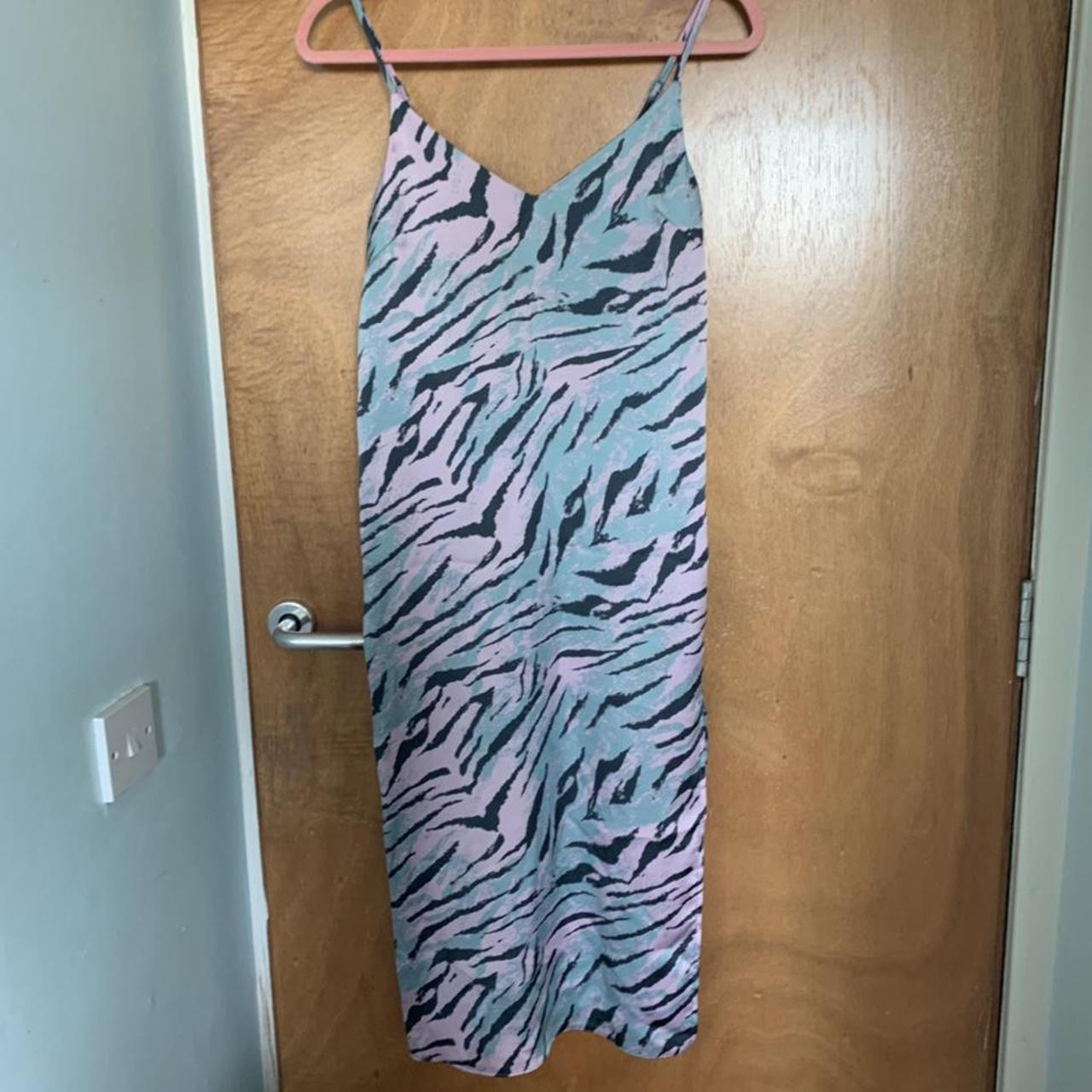 g21 zebra print satin midi dress