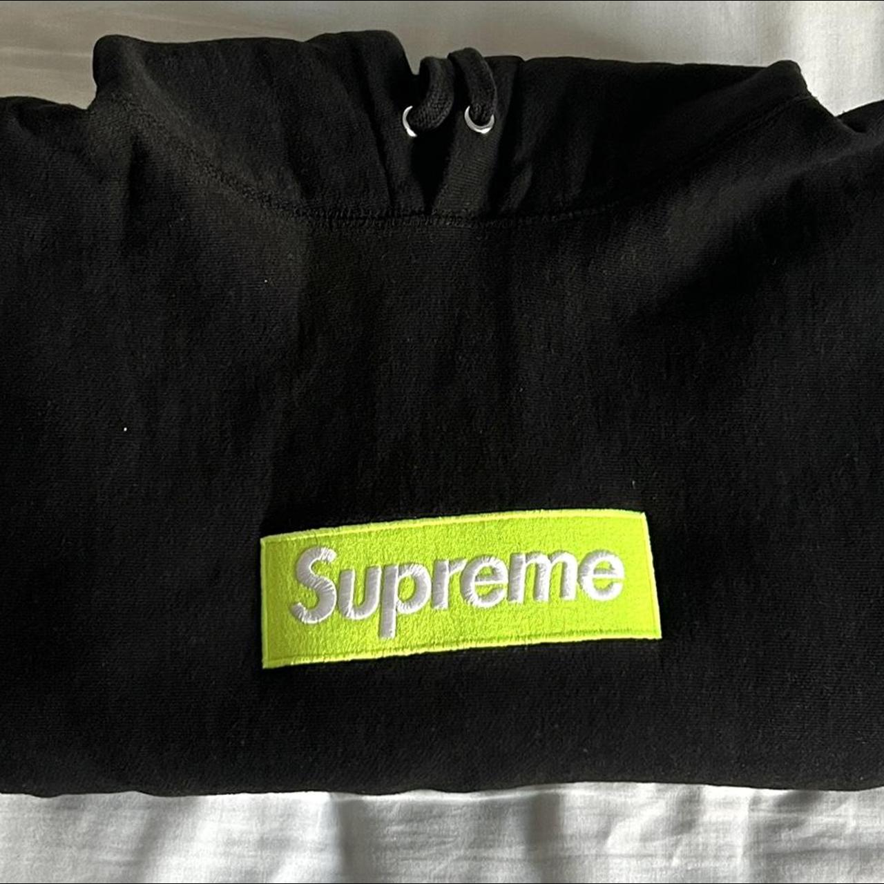 FW17 Supreme 'Box Logo Hooded Sweatshirt' Black/Acid Green — The Pop-Up📍