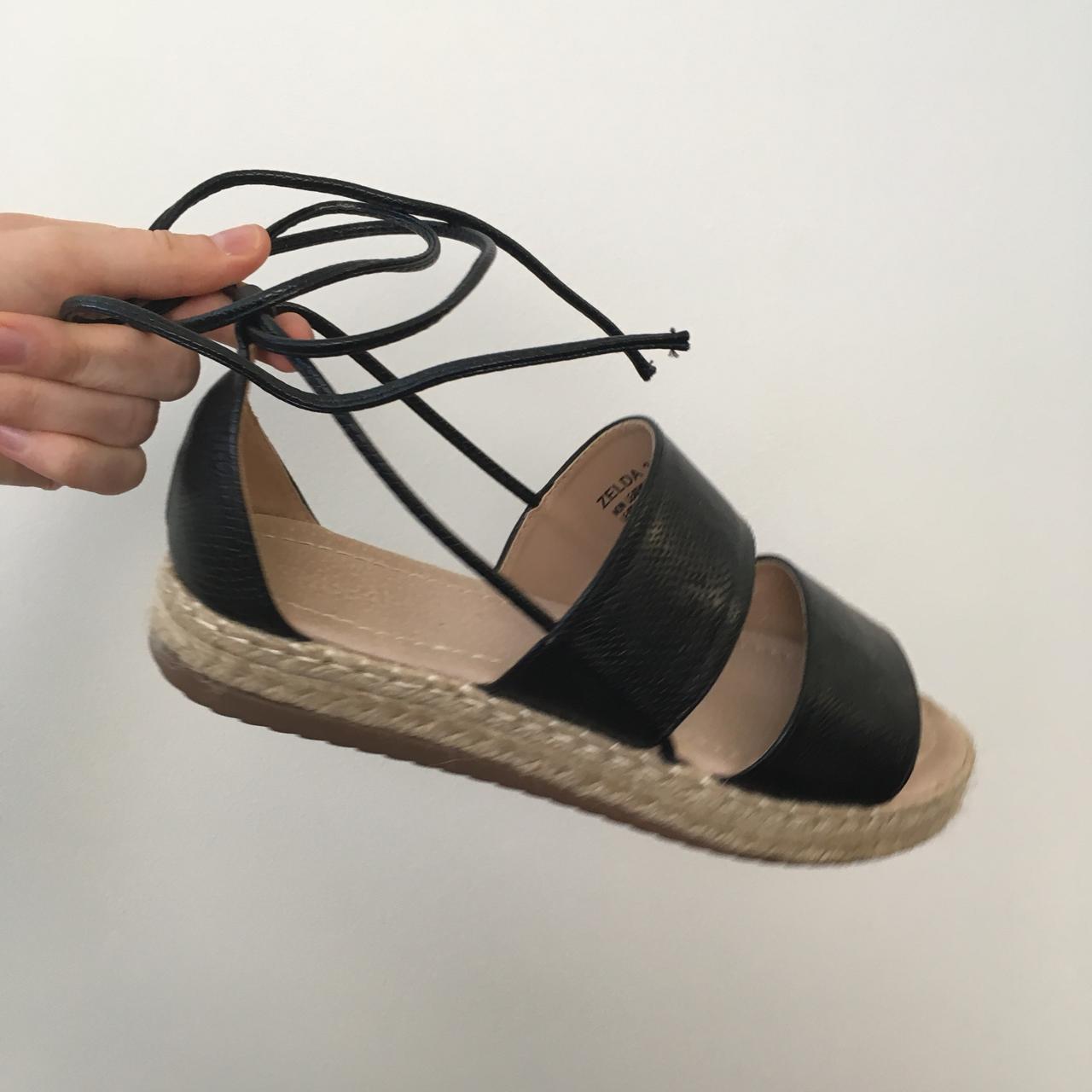 shubar sandals