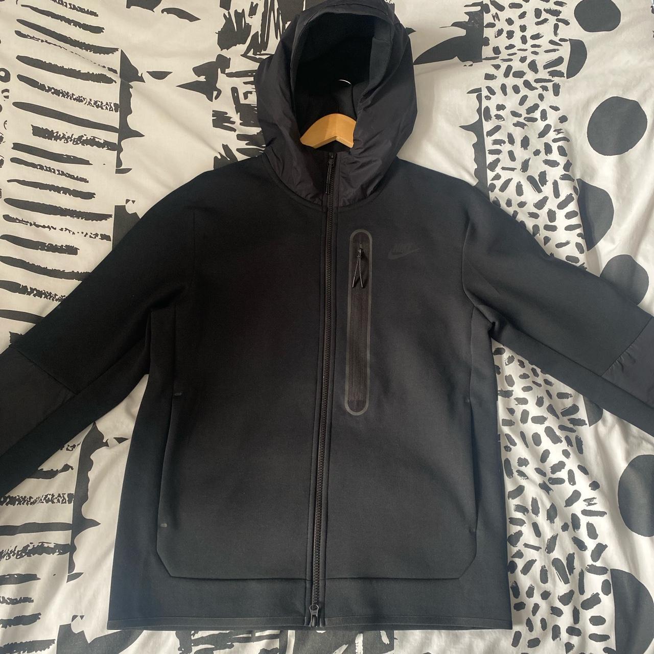 Nike Men's Black Jacket | Depop