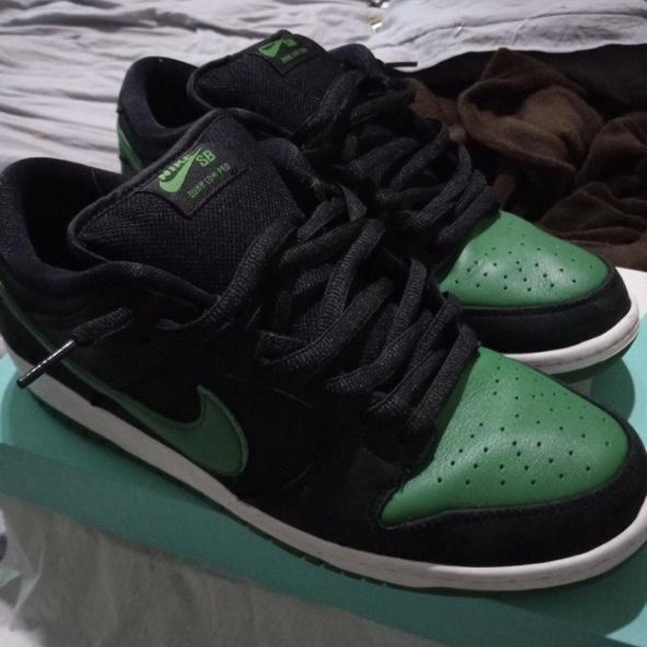 pine green dunks