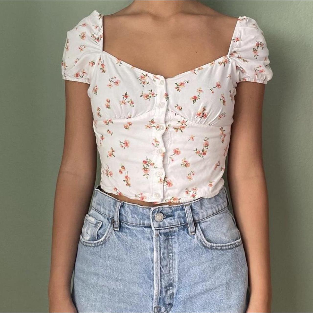 Bershka Women's White and Orange | Depop