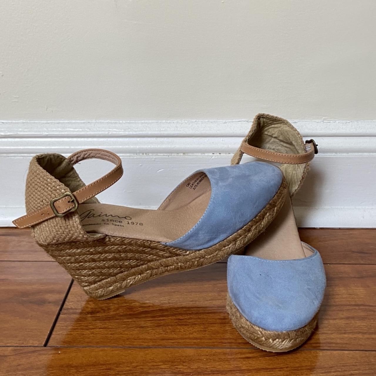 Women's Blue and Tan (2)