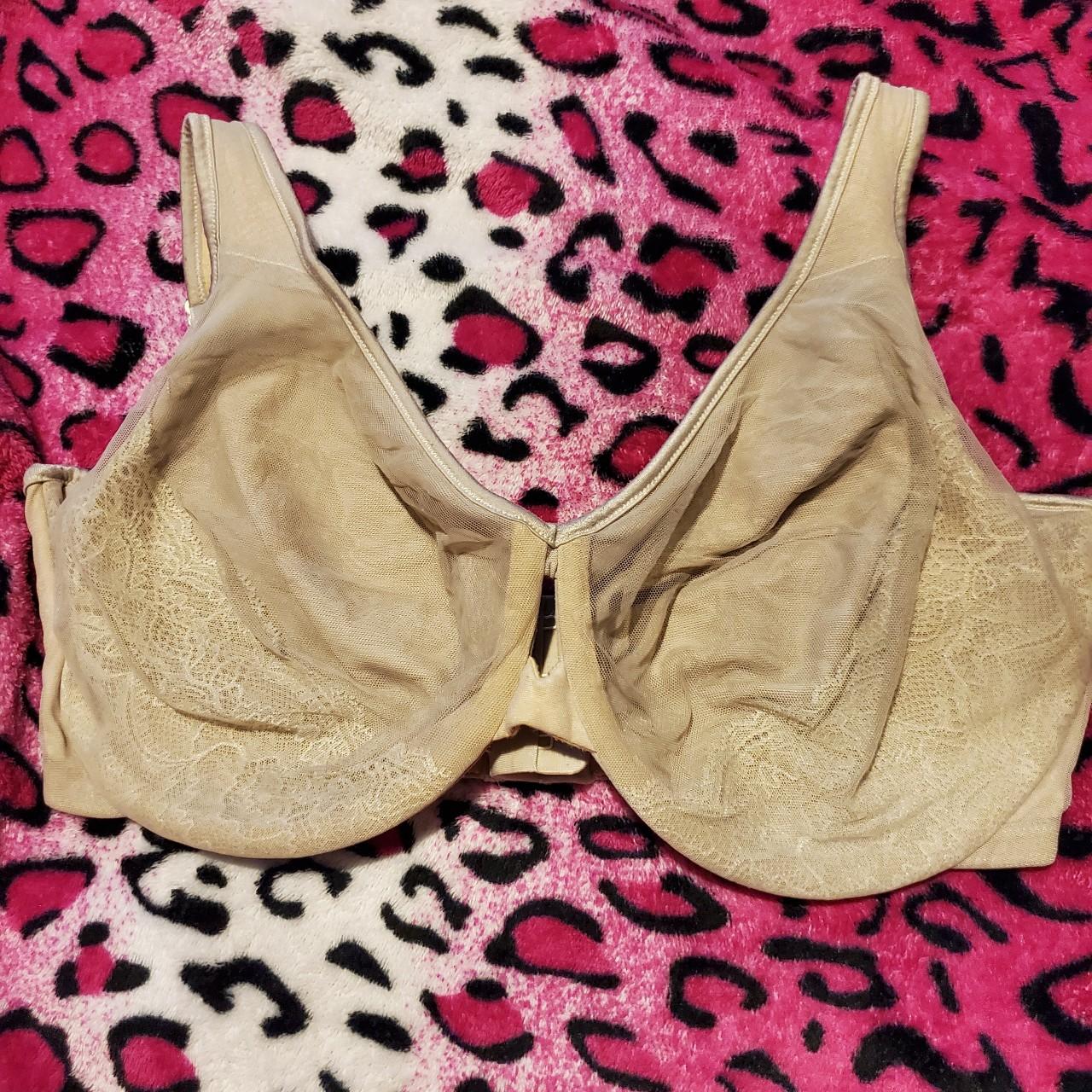 Lilyette Women's Cream Bra | Depop