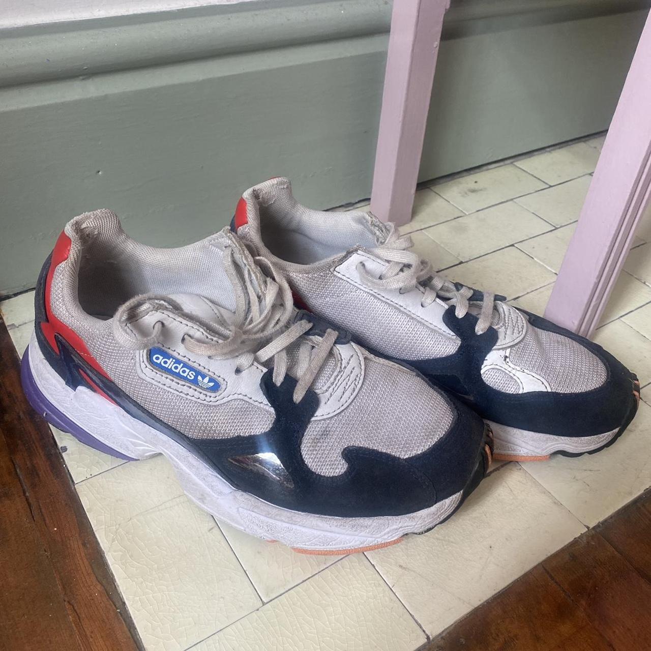 sarenza adidas falcon