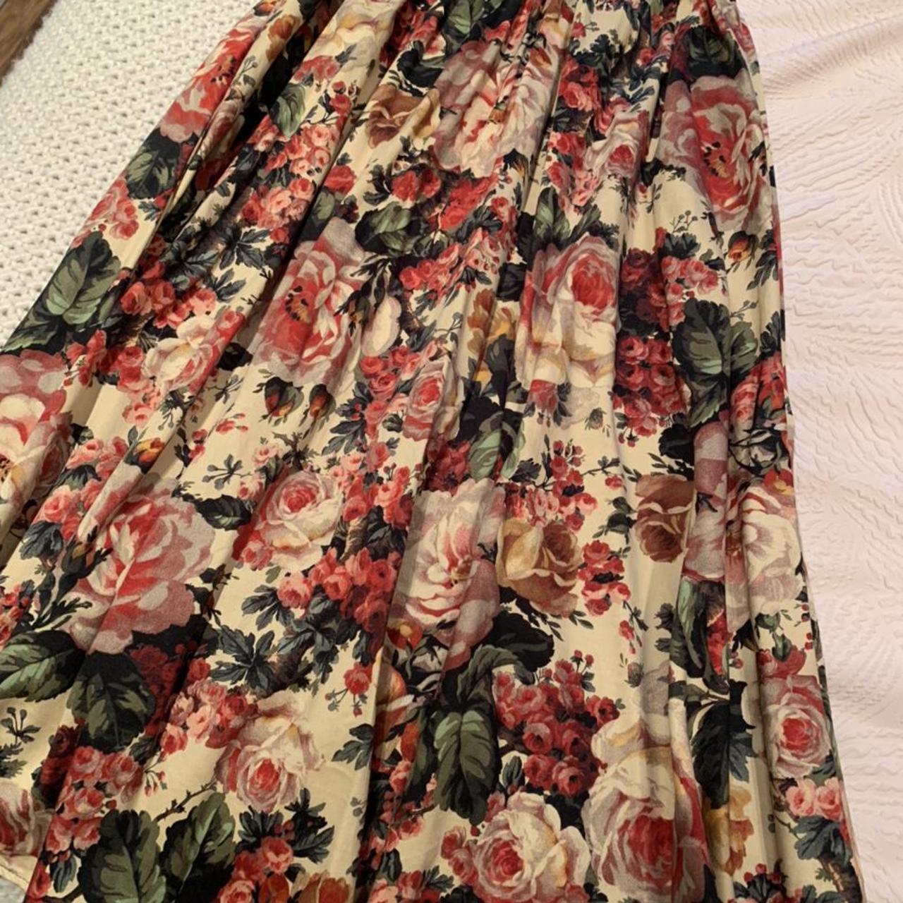 Zara woman floral co ordinate Will only sell together - Depop