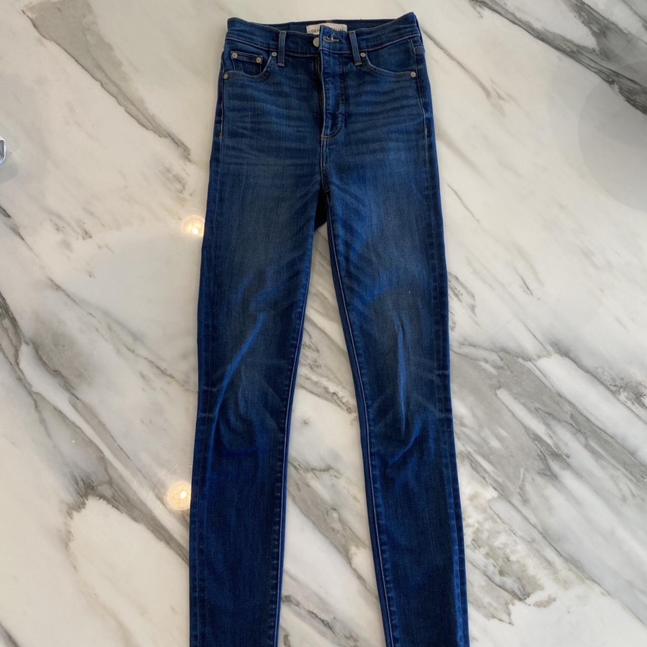 Aritzia Lola Super High Rise Skinny Jeans Size 25! - Depop