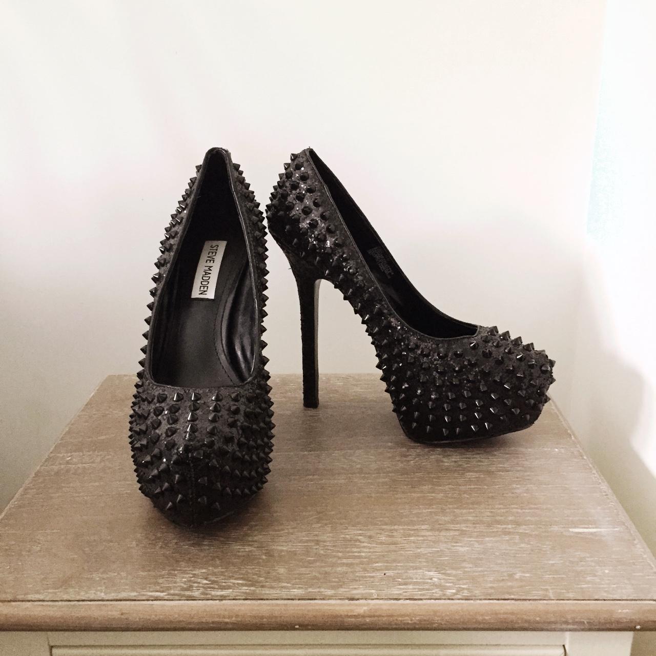 Steve madden hot sale spiked heels