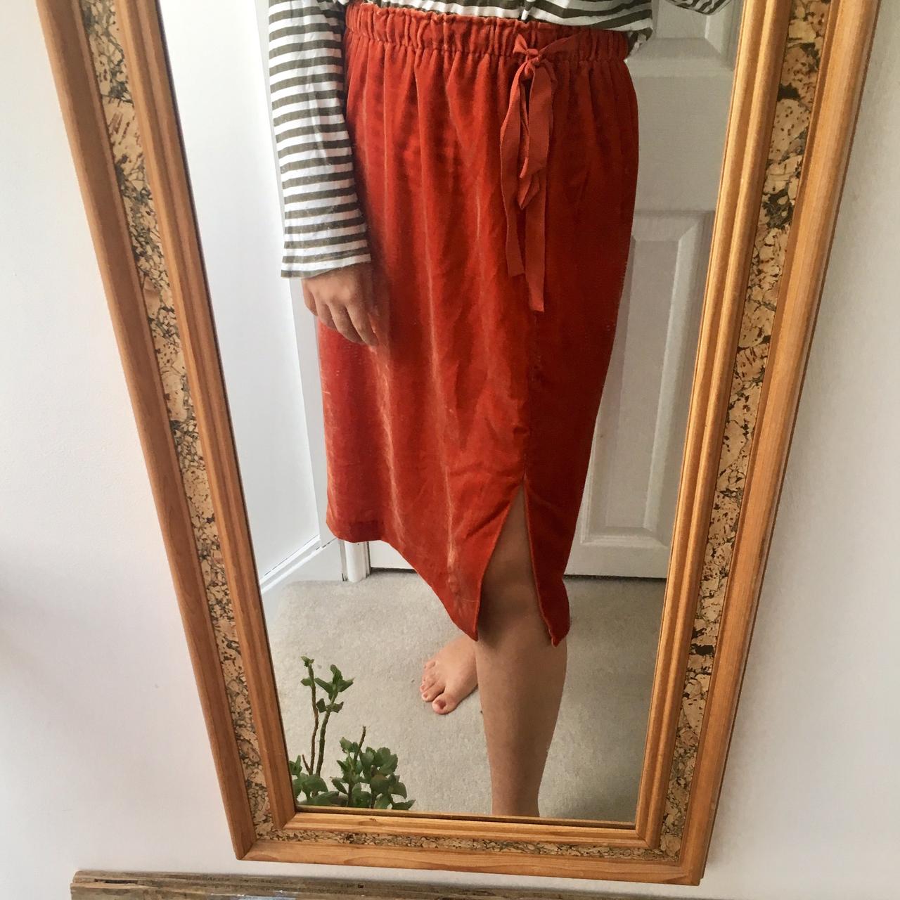 H&m orange 2024 velvet skirt