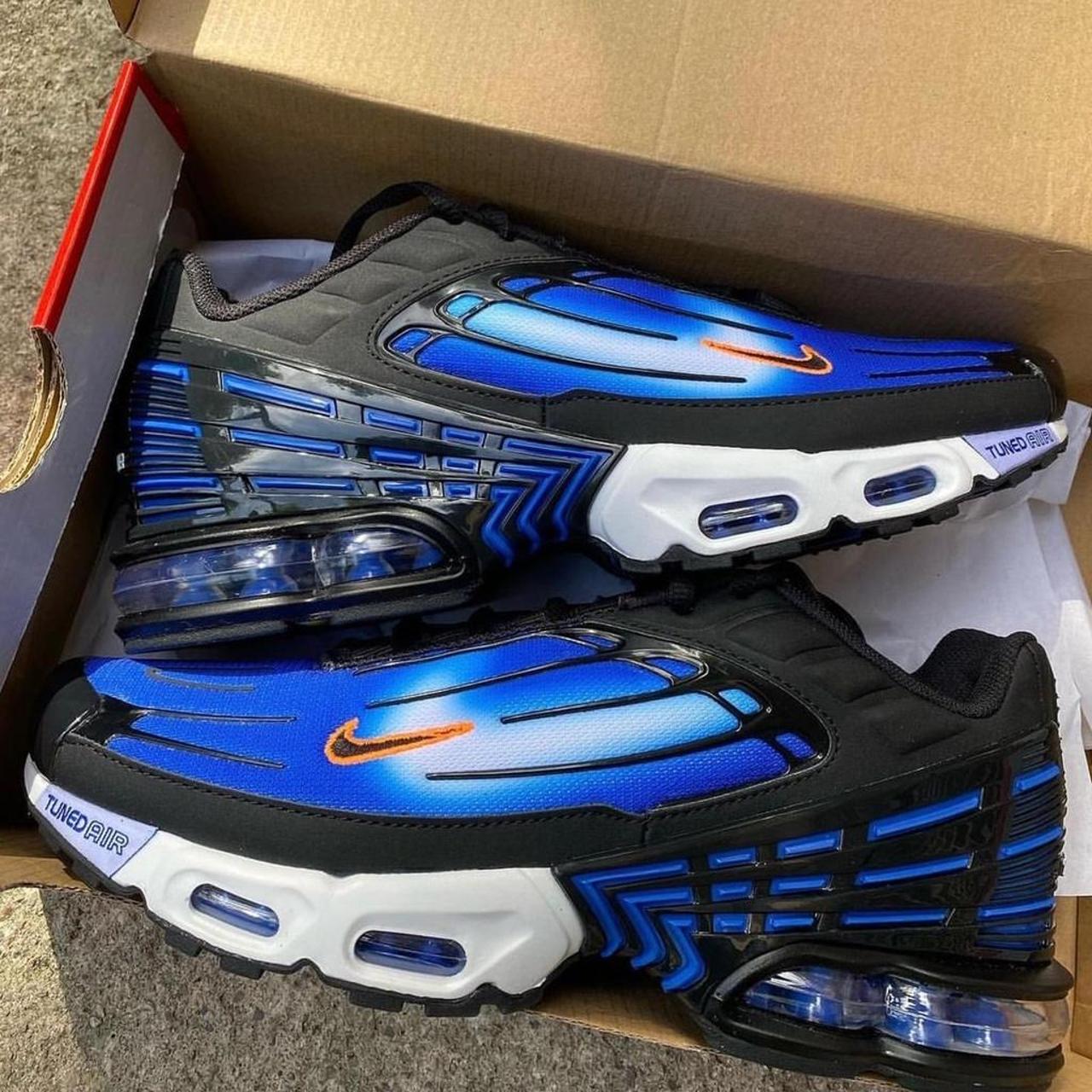 Nike Men's Blue And Black Trainers | Depop