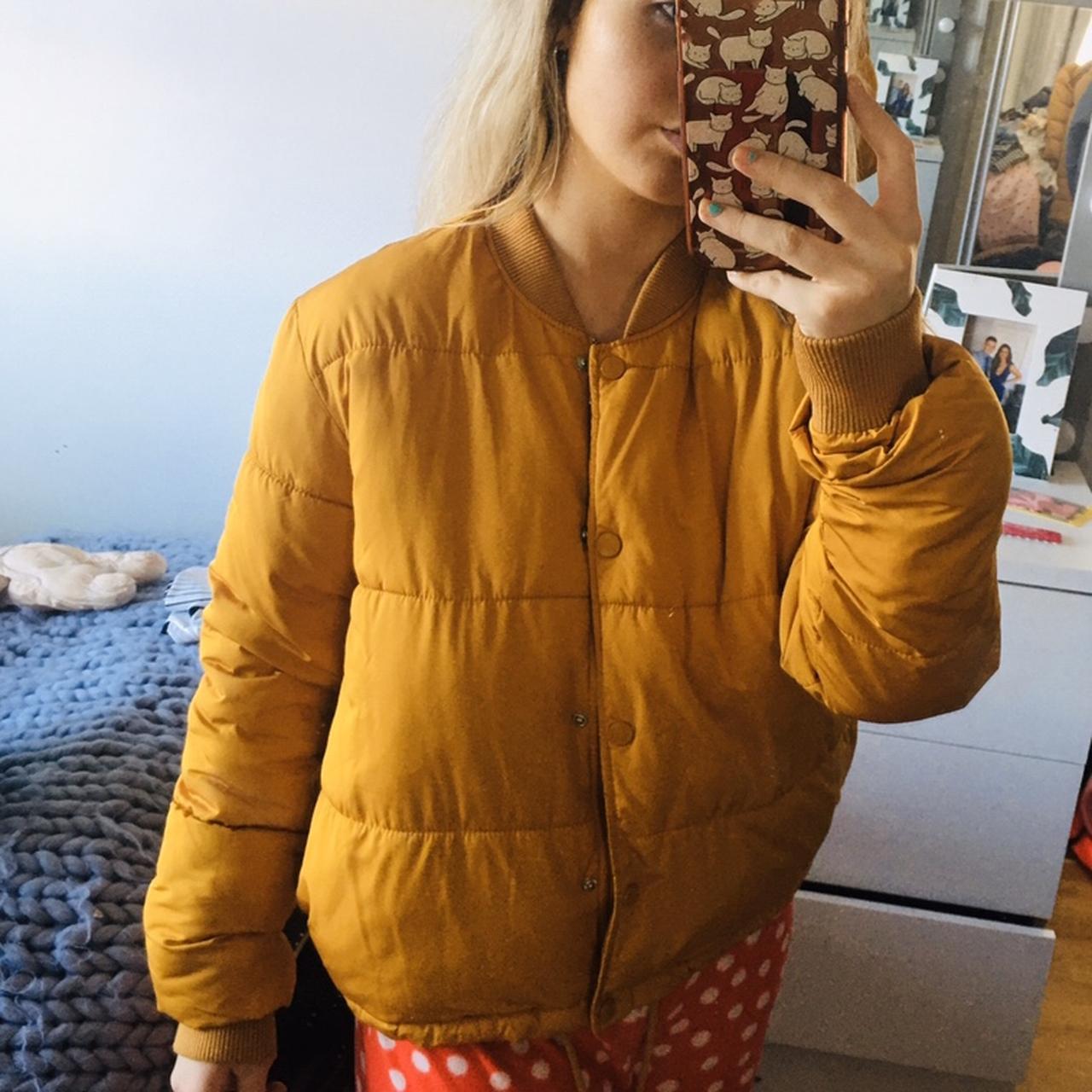 Pull and bear yellow puffer jacket hotsell