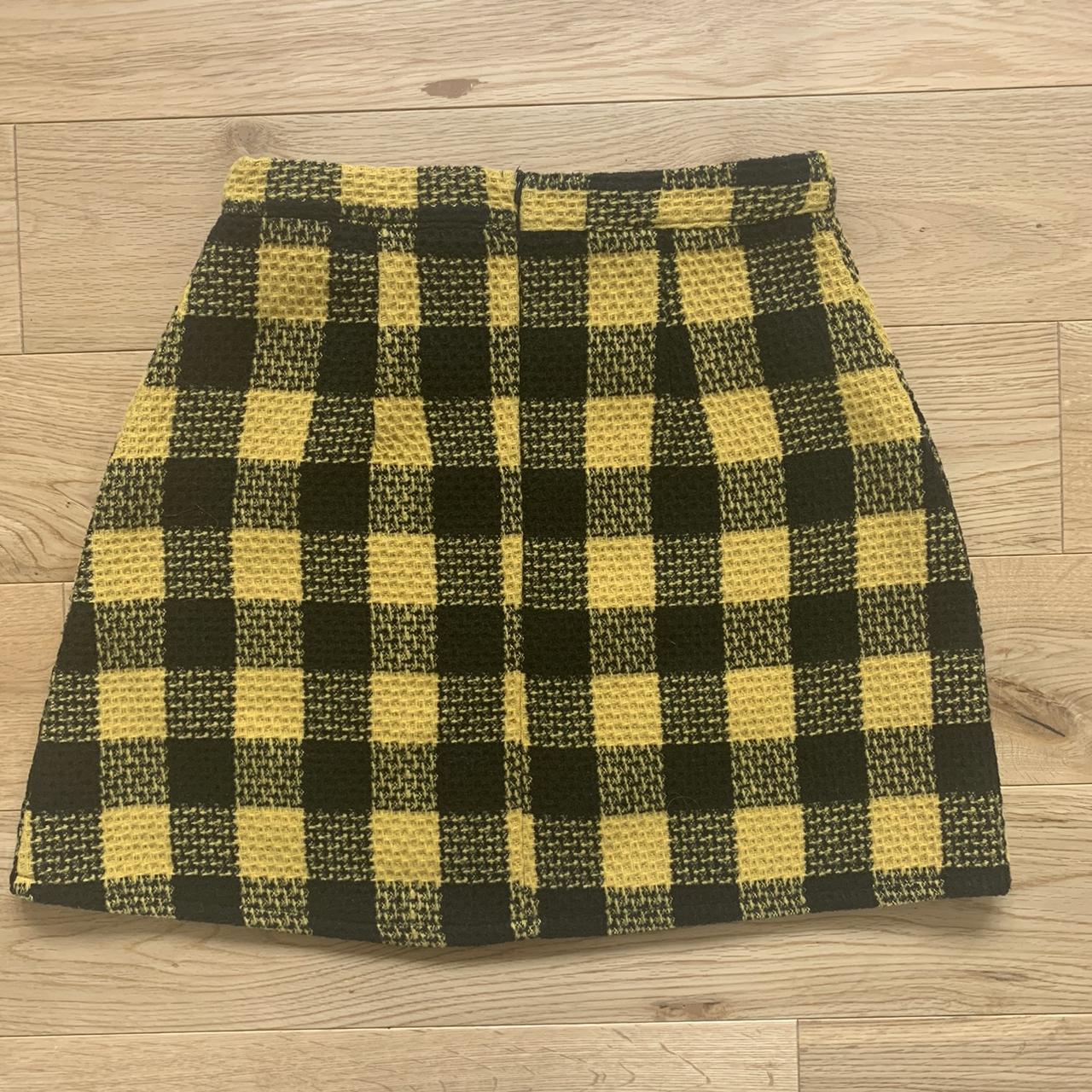 Missguided Women's Yellow and Black Skirt | Depop
