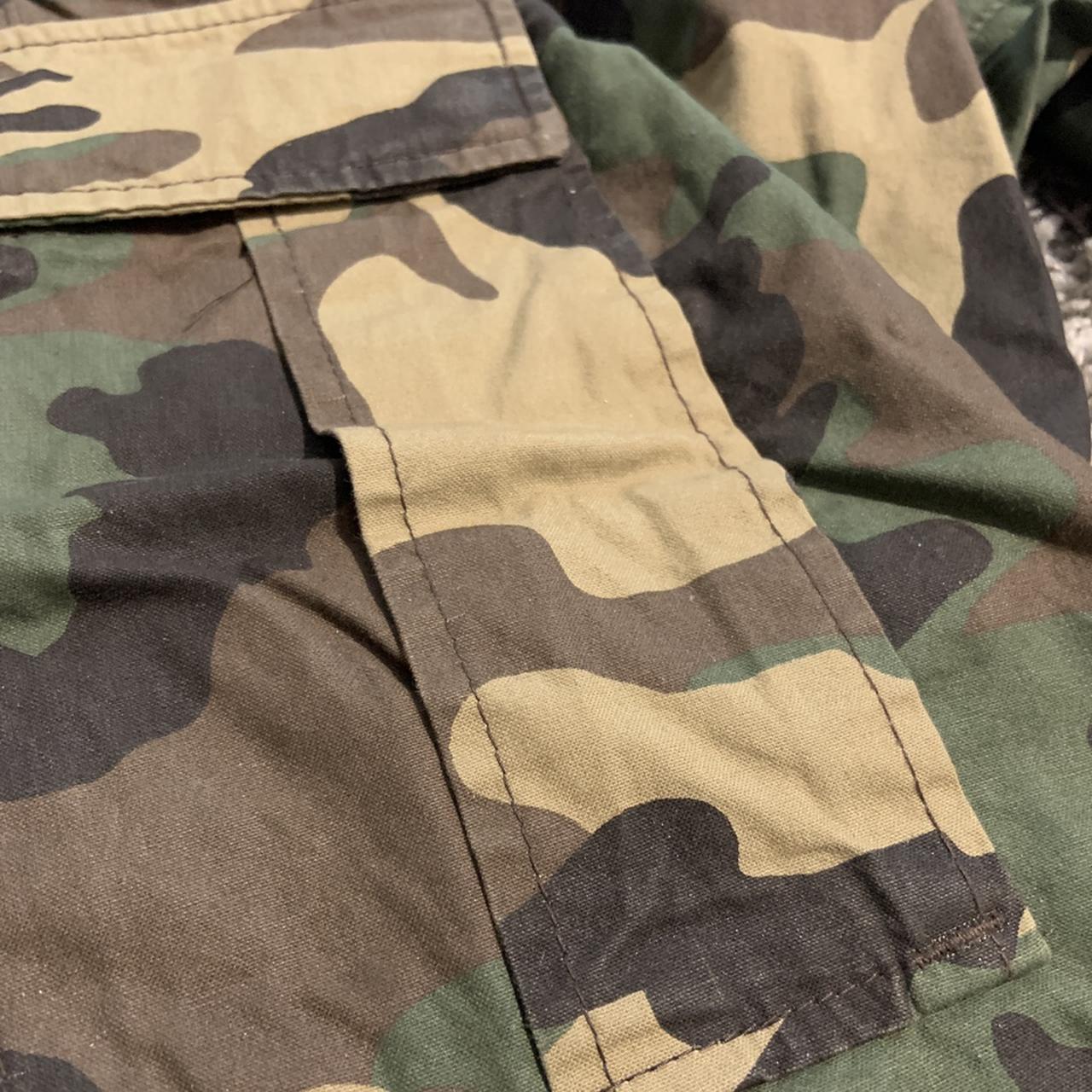 H&m camo hot sale cargo pants