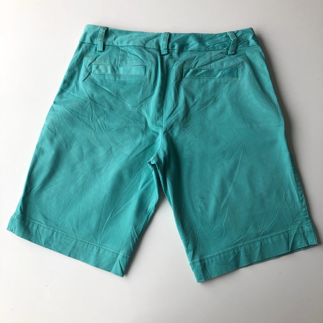Vintage J.Crew chino shorts.... Depop