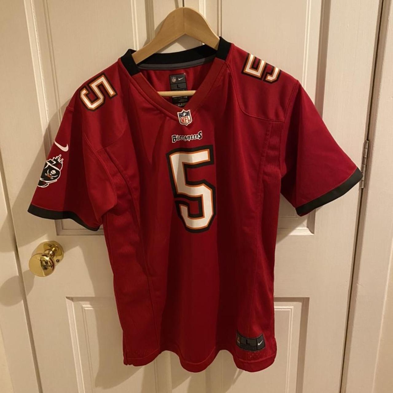 TAMPA BAY BUCCANEERS VINTAGE JERSEY Fits mens... - Depop