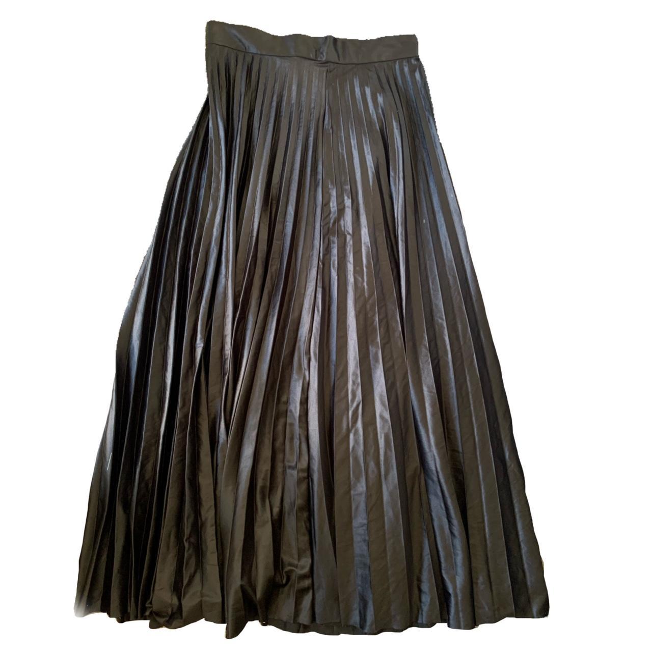 ˗ˏˋ long black pleated skirt ˎˊ˗ - brand is... - Depop
