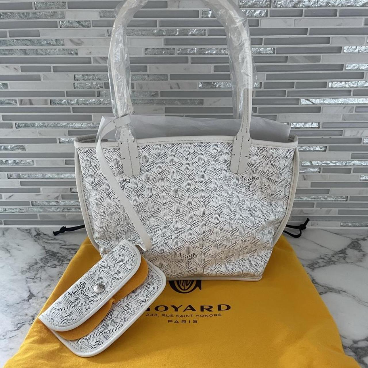 Goyard discount bag reversible