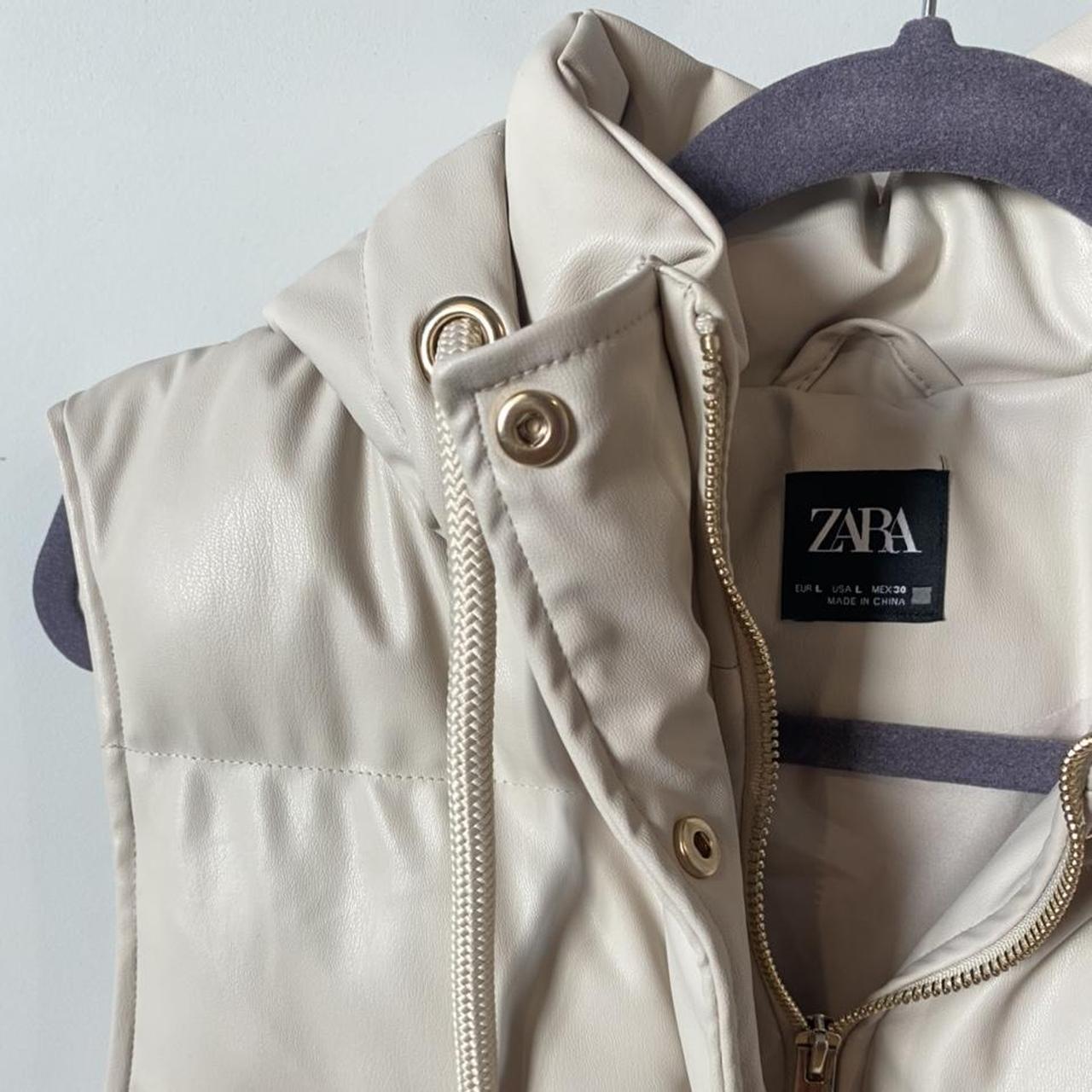 Zara Cream Puffer Vest Never worn. #zara #zaravest... - Depop