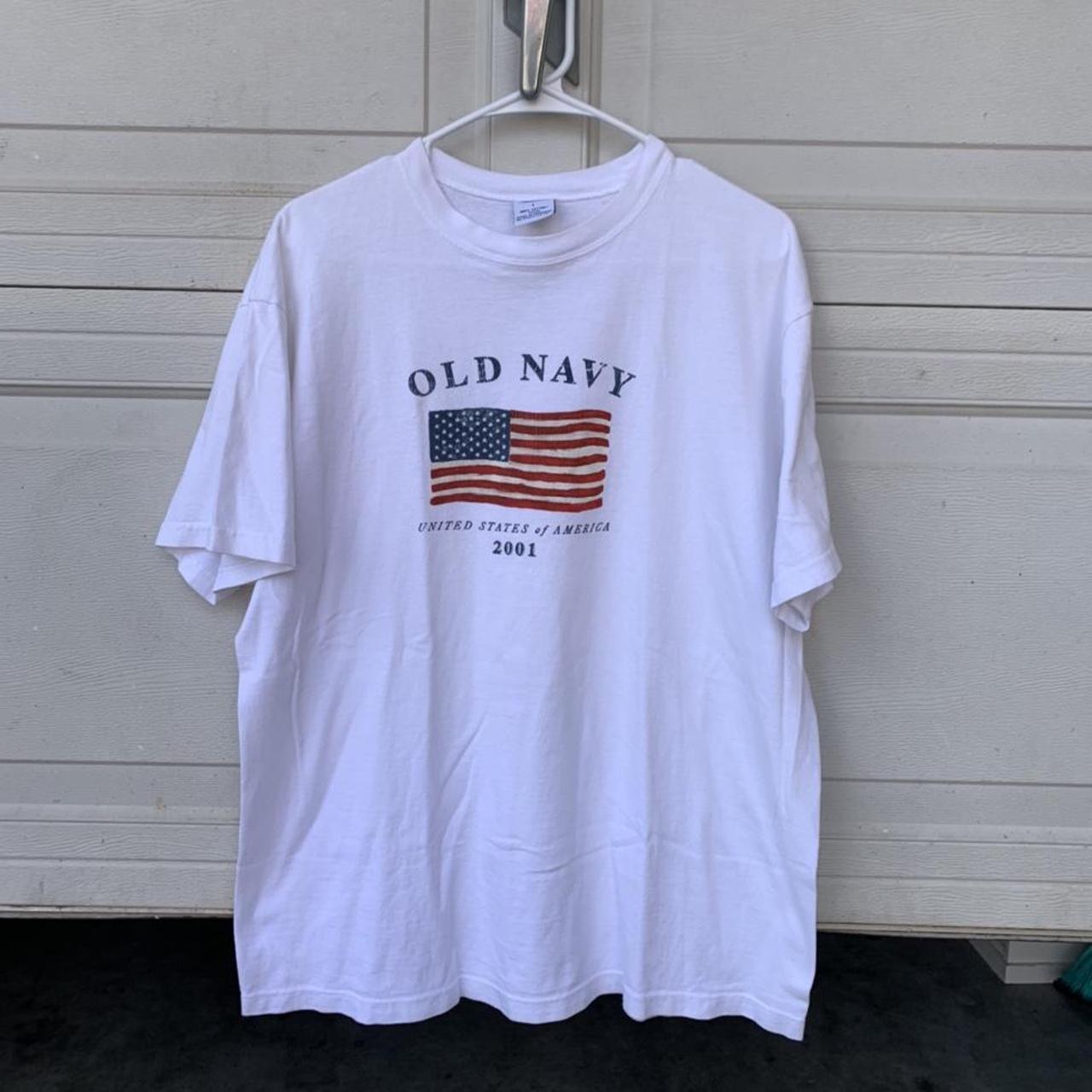 Old Navy 2001 Tee 🇺🇸 Size Large #oldnavy - Depop