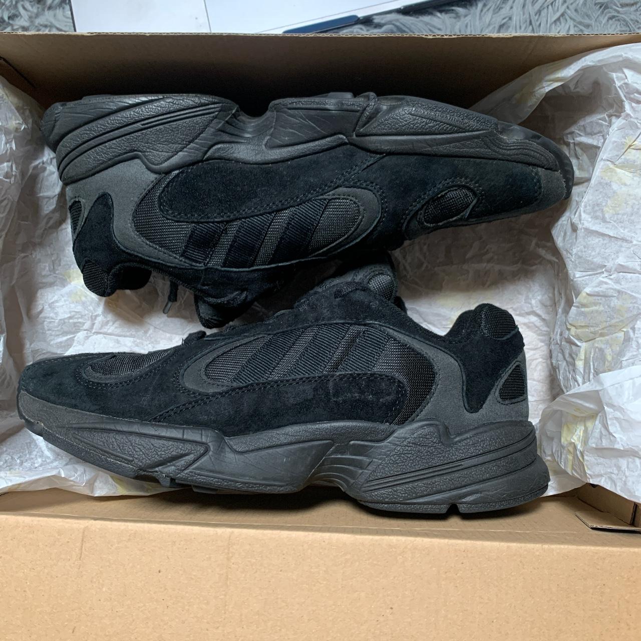 Triple black adidas hot sale yung 1