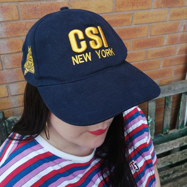 CSI New York hat// 󾓦󾓦 navy blue// excellent