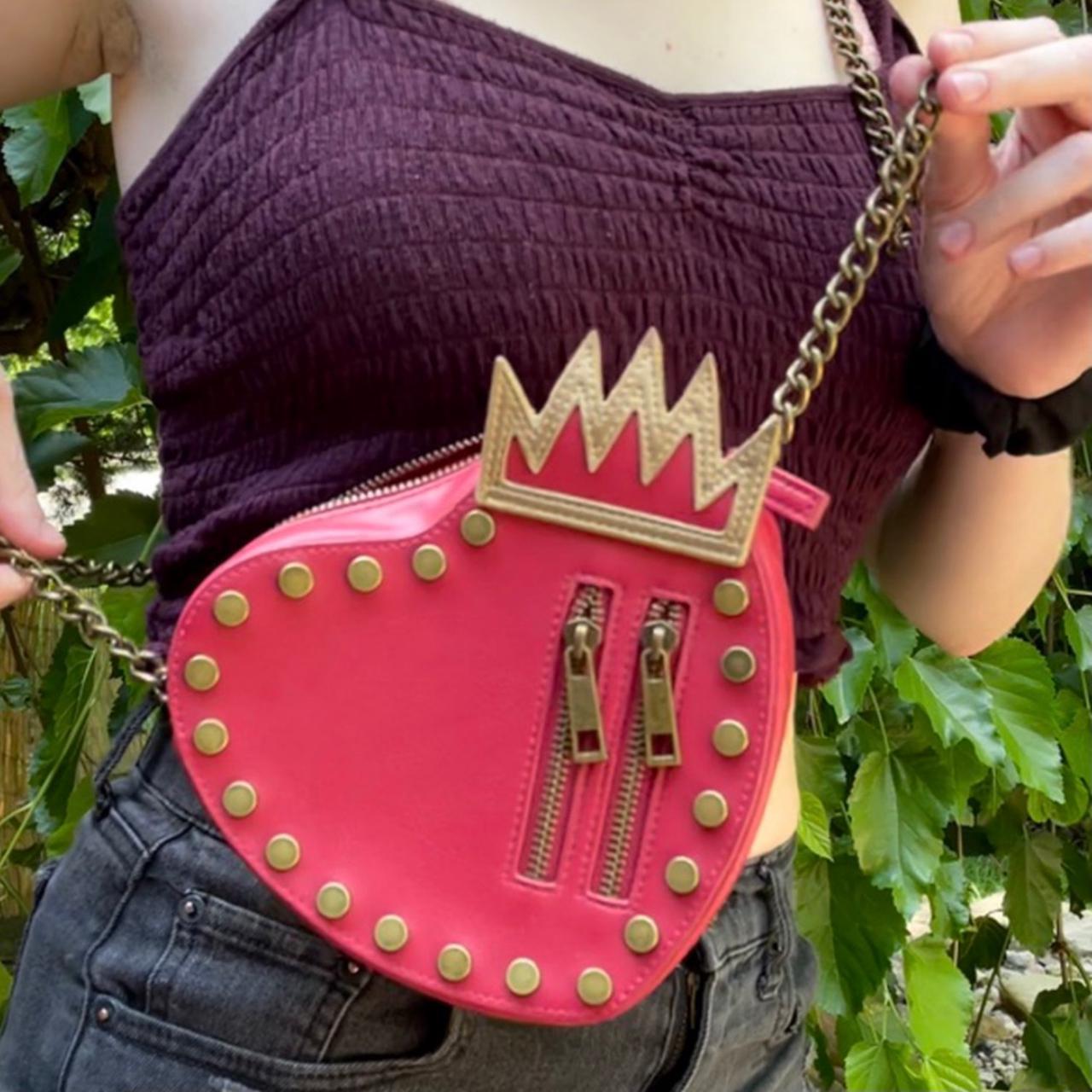 descendants evie purse