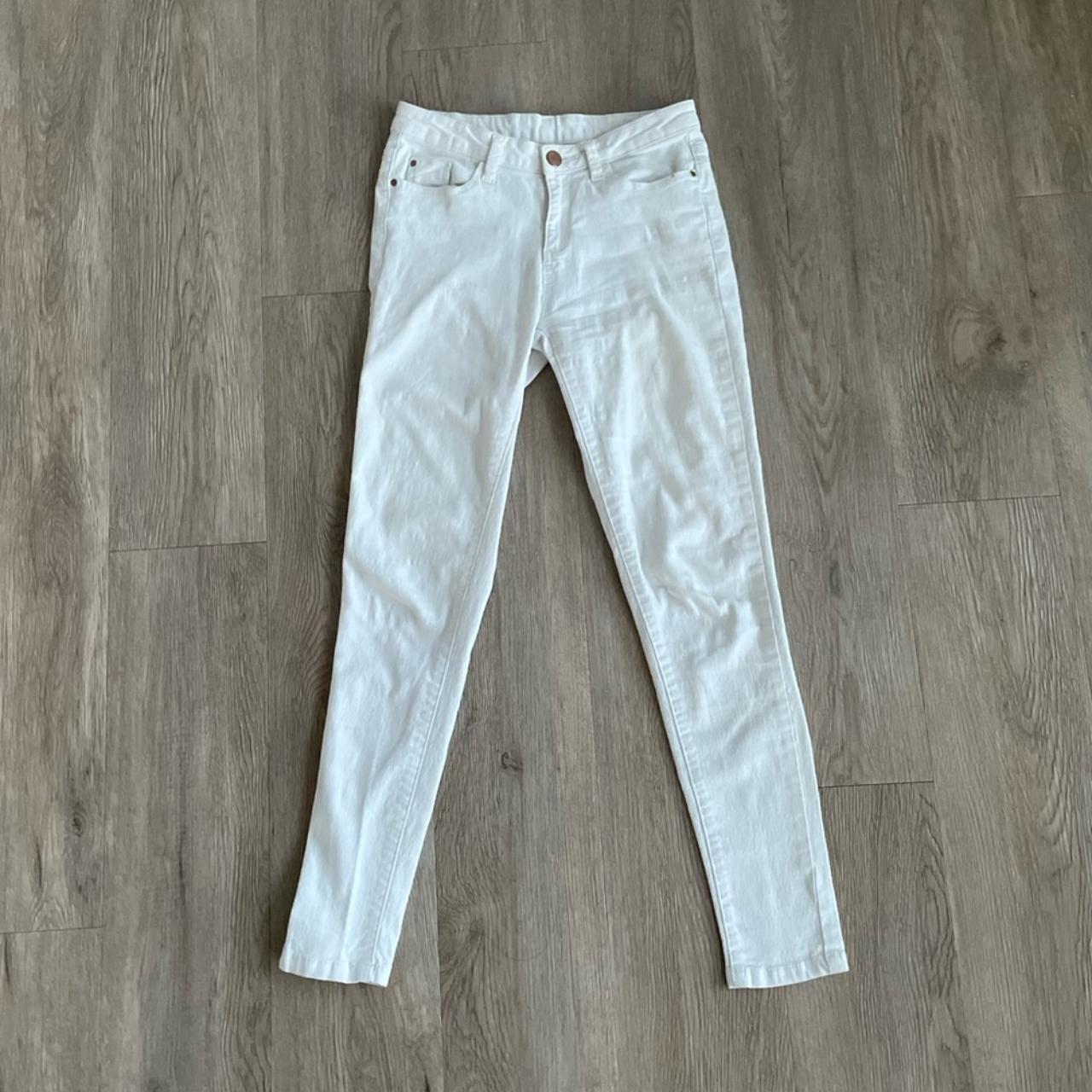 Primark white skinny jeans in size 0. Fits true to... - Depop