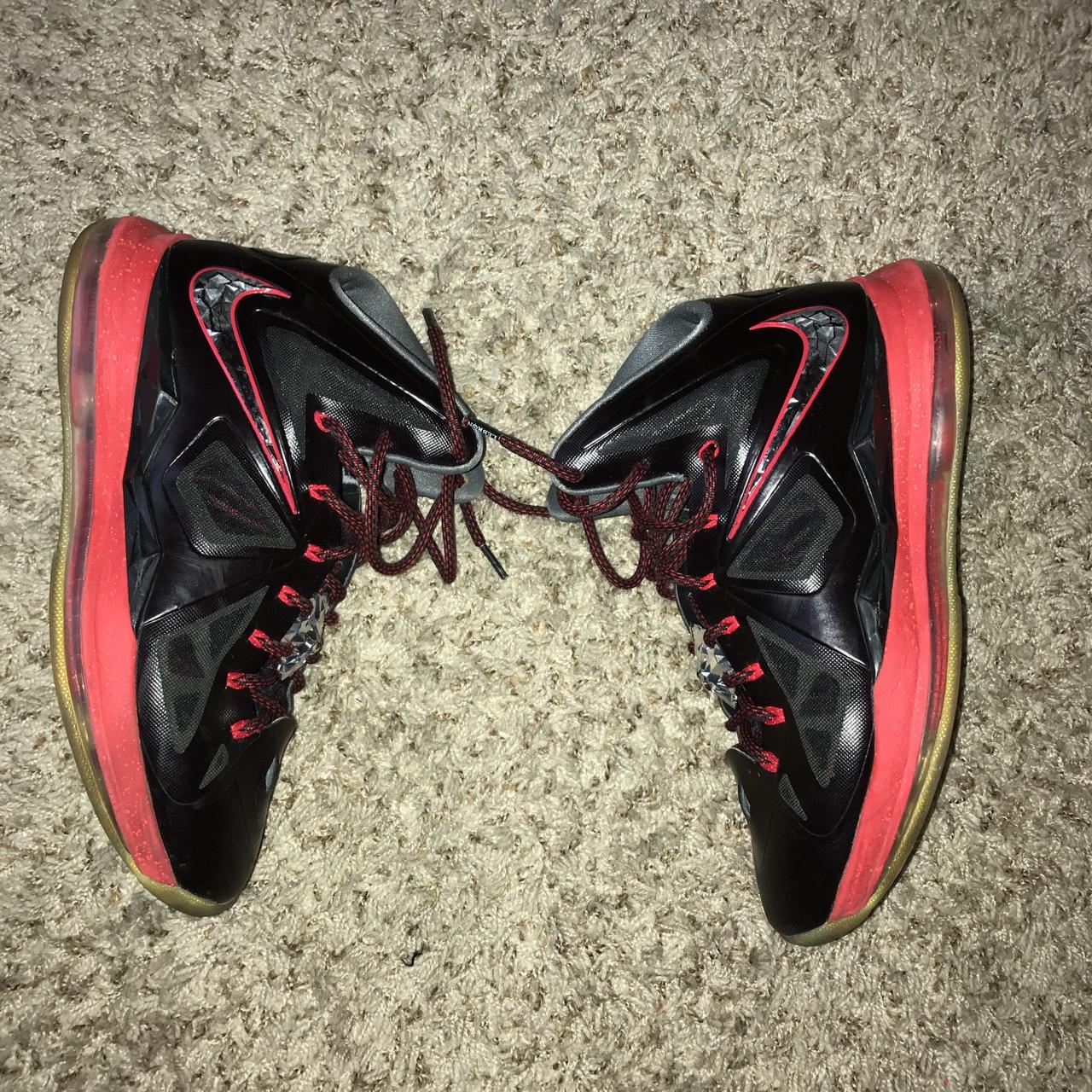 Lebron XS Condition 9 10 Still in great condition