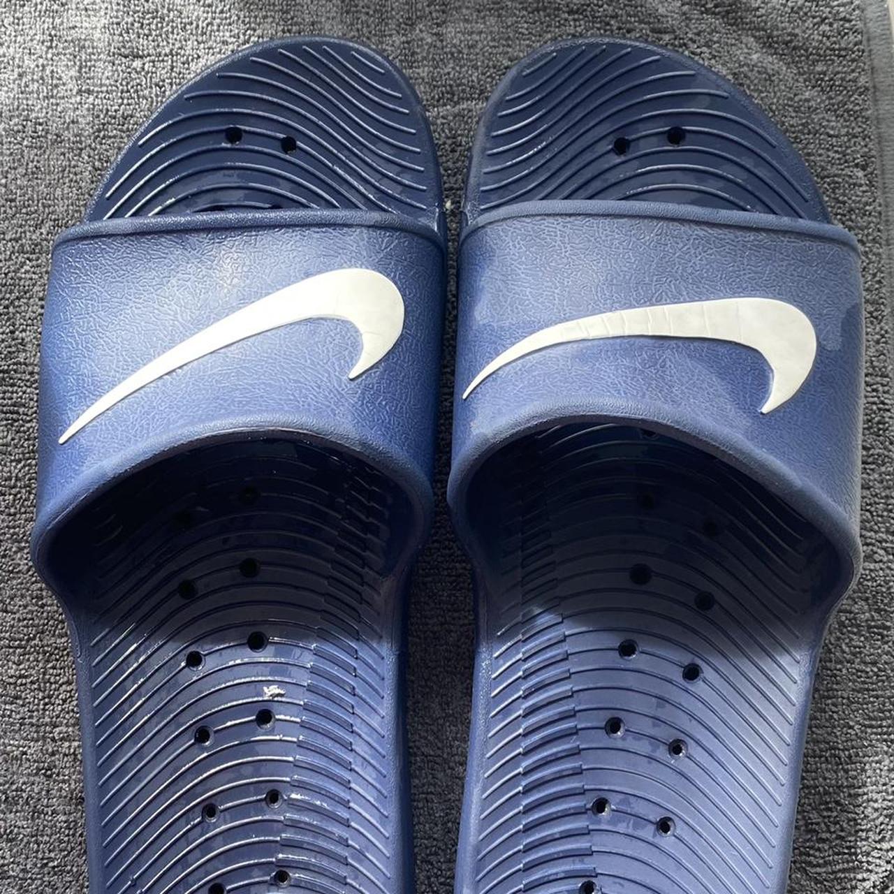 shoe dept nike flip flops