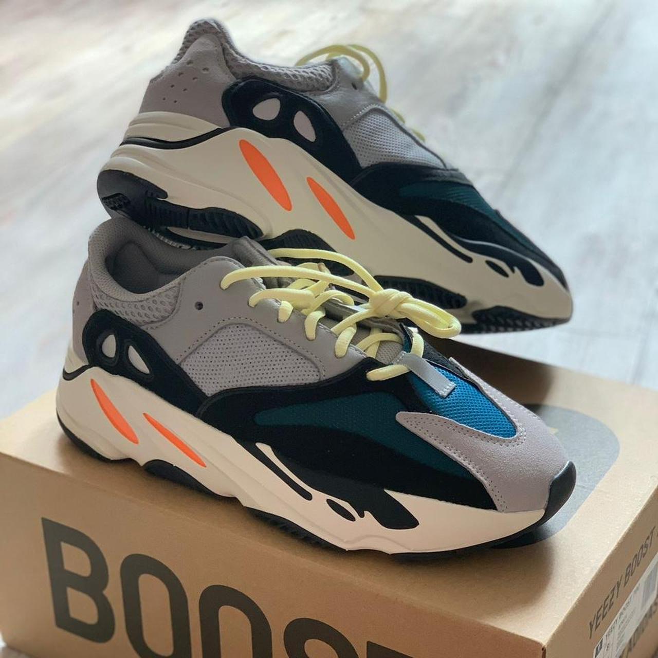 yeezy boost 700 size 8.5