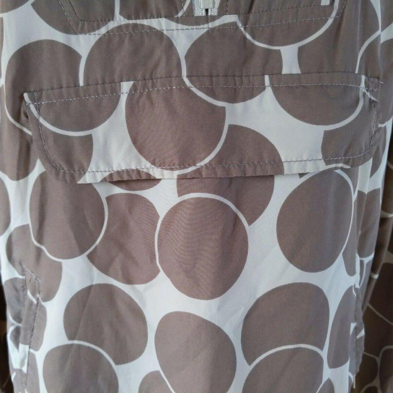 Boden Womens Rain Jacket Foldaway Cream & Mushroom... Depop