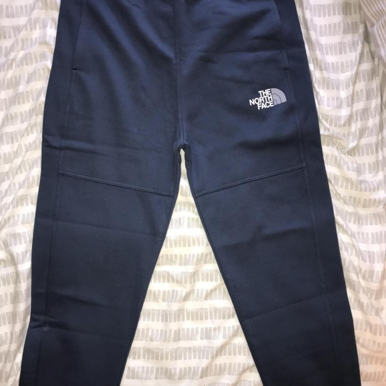 Navy north clearance face tracksuit