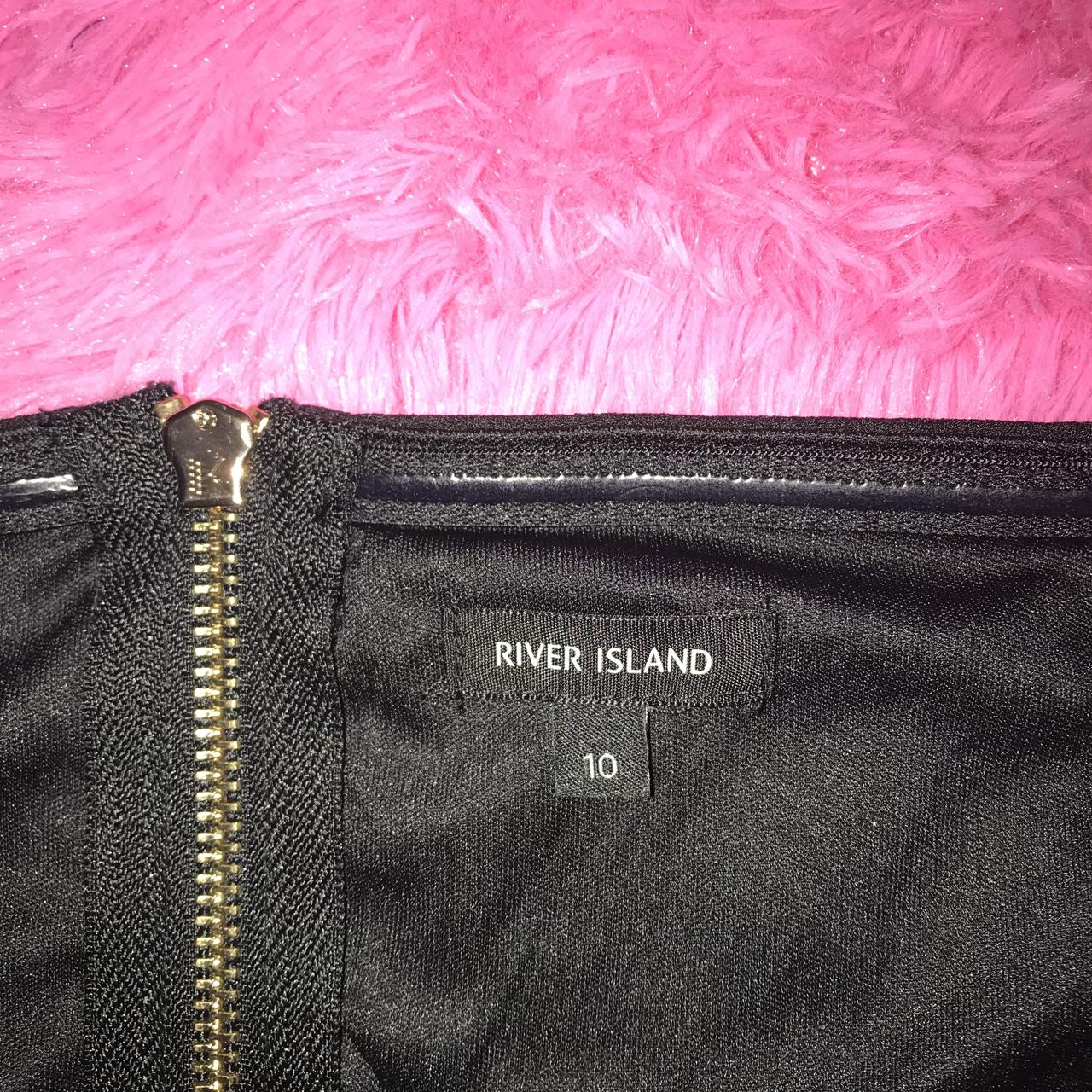 River Island Women's Bandeaus | Depop