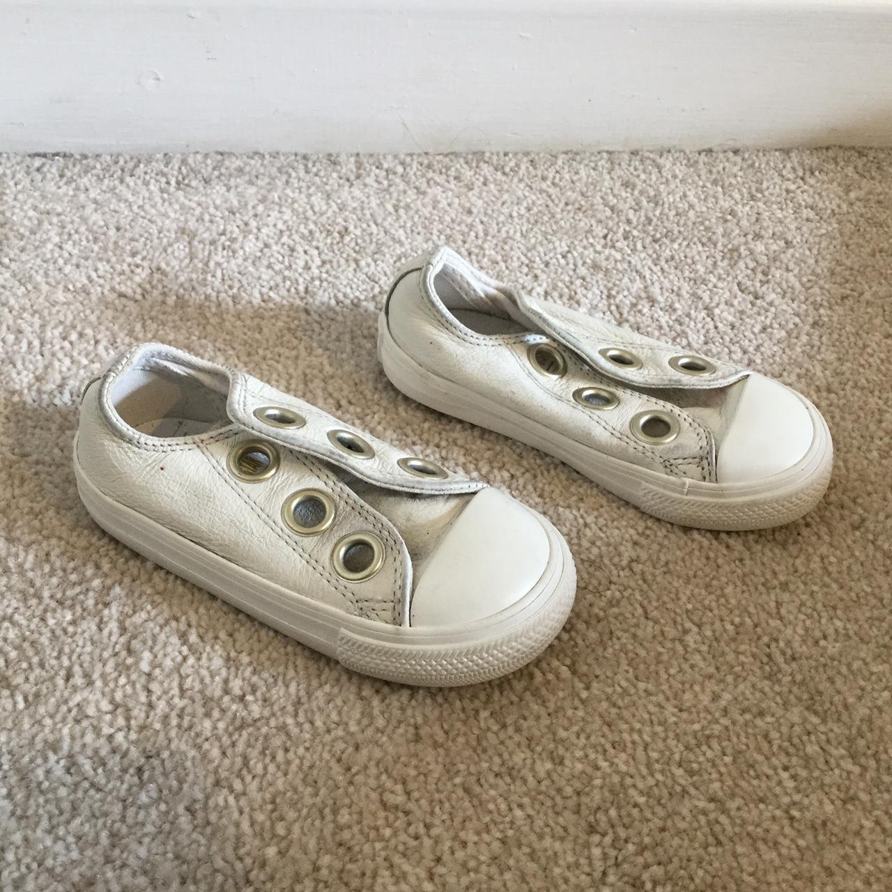 converse white leather pumps