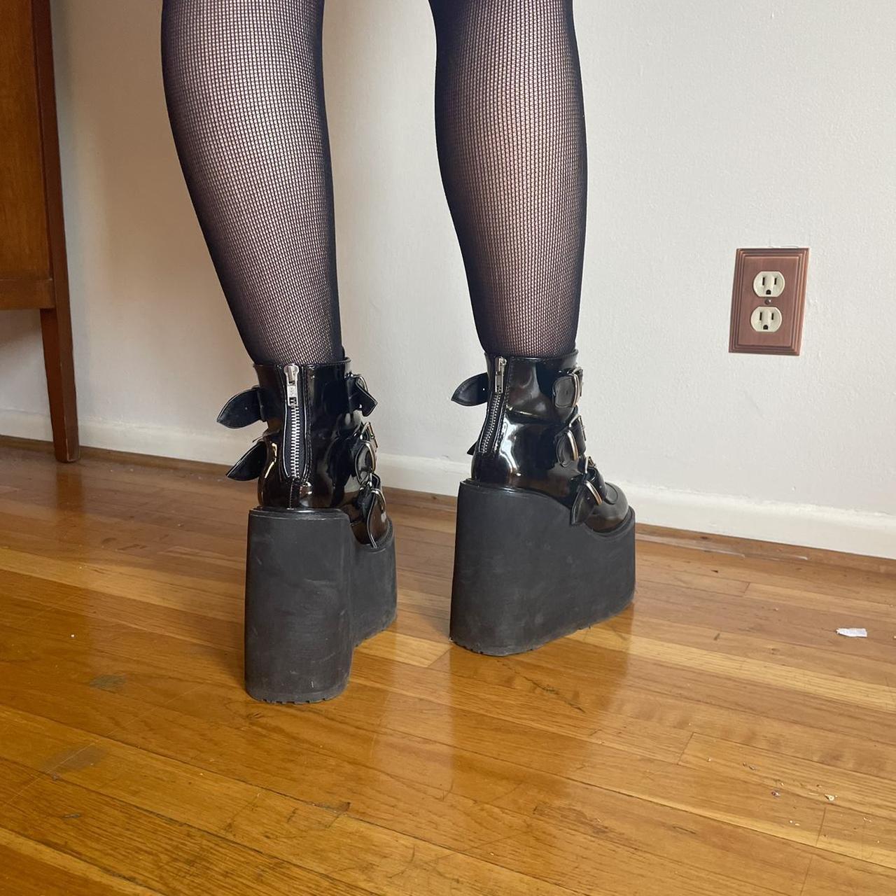 mens demonia platform boots