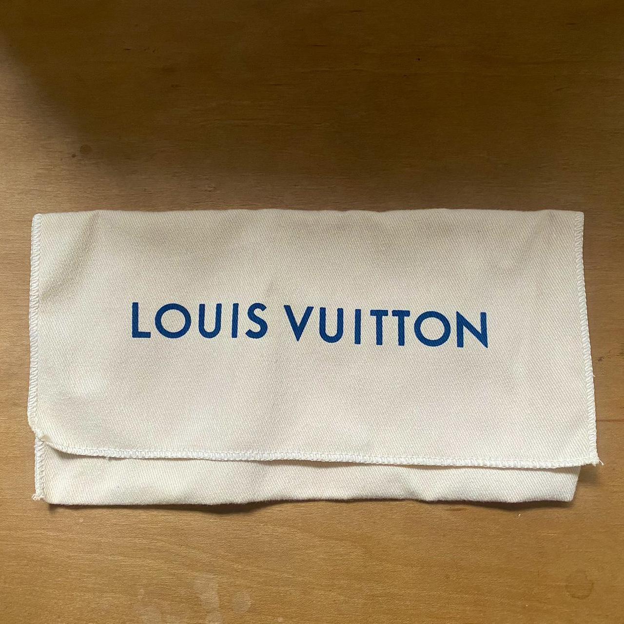 Louis voutton paper shopping 🛍 bag orange logo in black