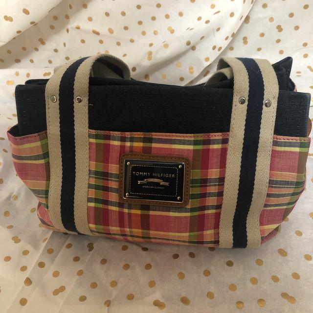 Tommy hilfiger hot sale plaid bag