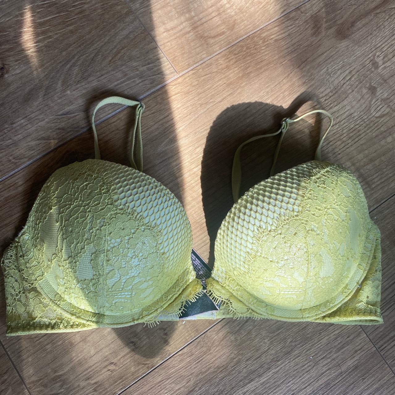 Victoria Secret Push Up Bra Size 32b Only Worn A Depop 0574