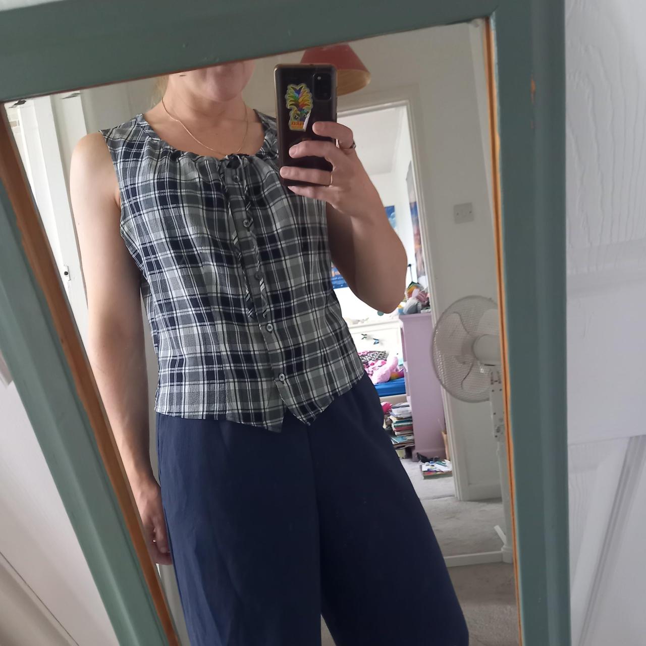 Debenhams Women's Black and White Vest Depop