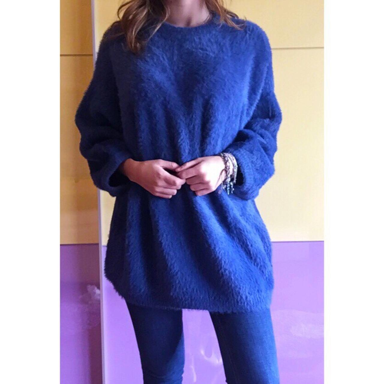 Maglione Bershka blu elettrico, morbidoso.... | Depop