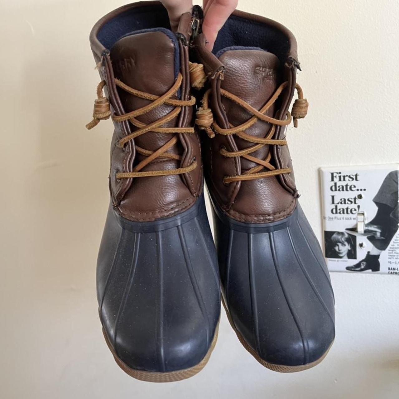 sperry duck boots size 6