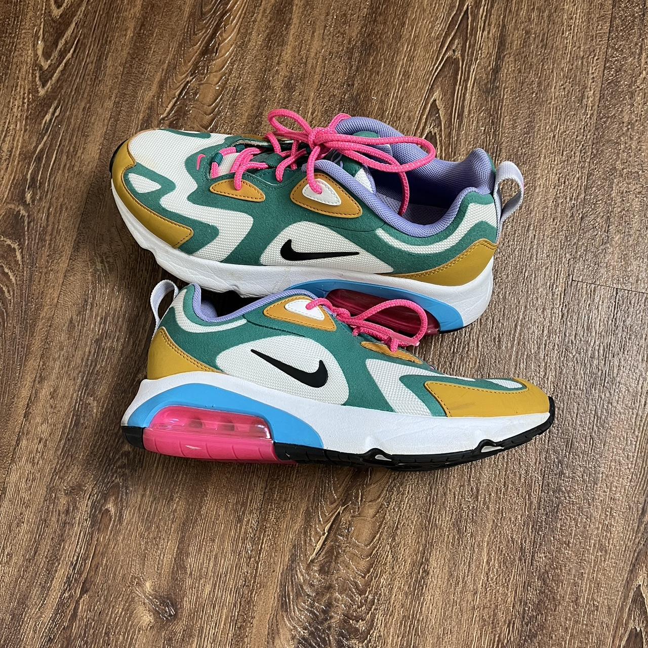 nike pink green running shoes