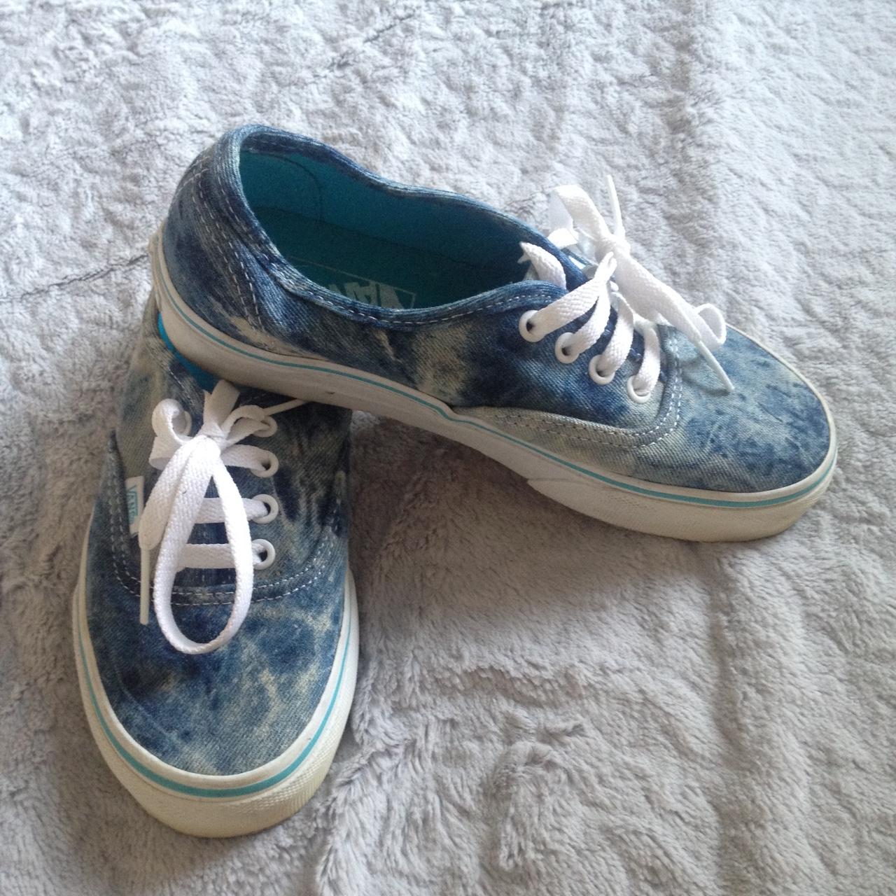 Blue tie 2024 dye vans