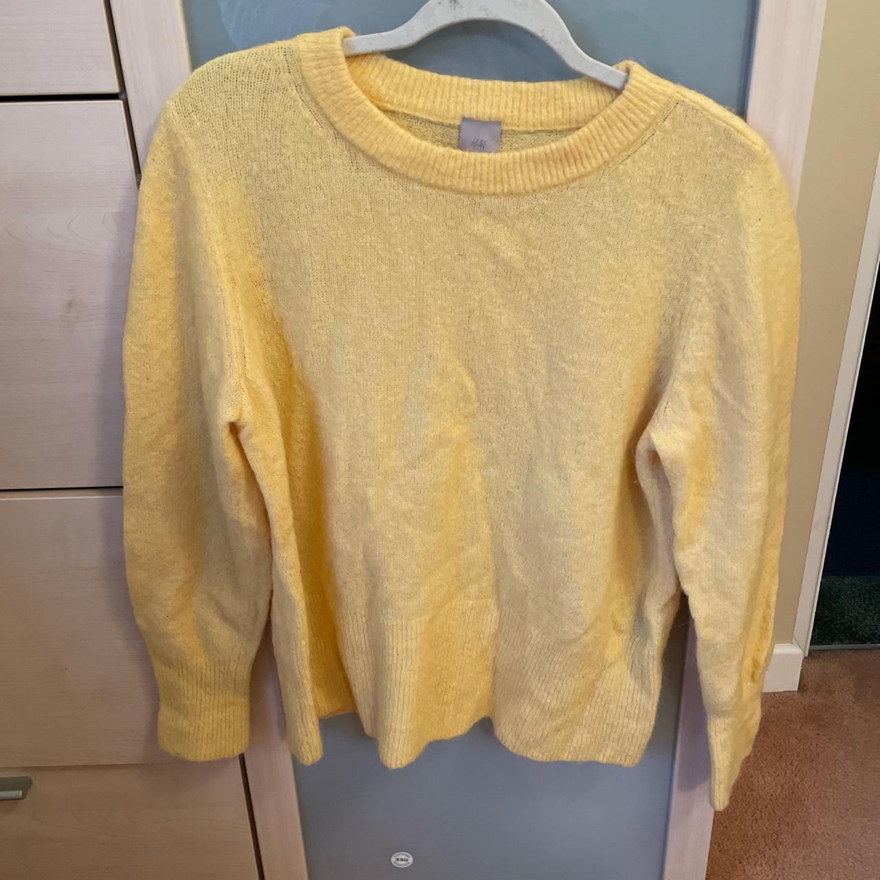 Baggy hot sale yellow sweater