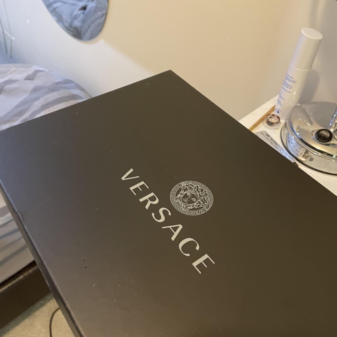 Versace hot sale shoe box