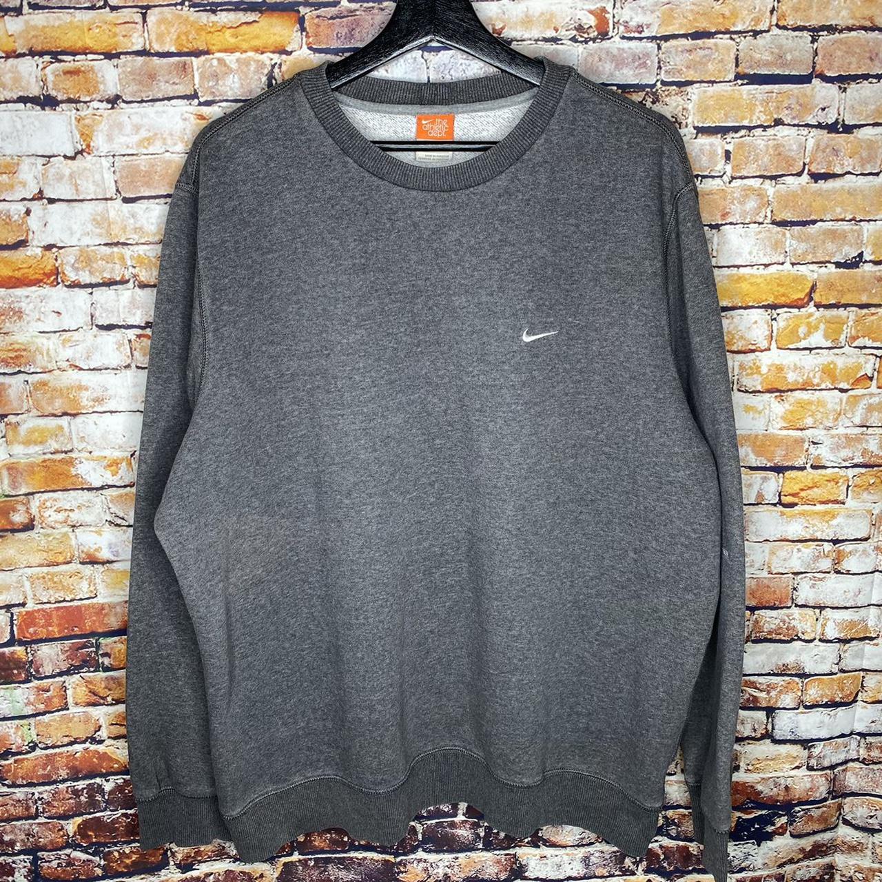 mens small nike sweatshirt