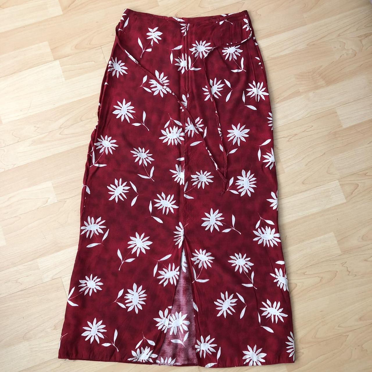 Women S Red And Cream Skirt Depop